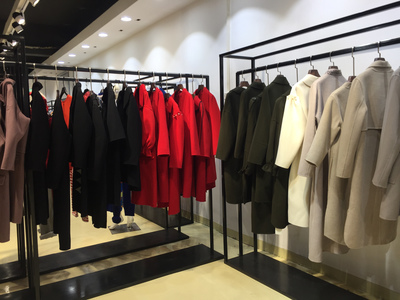 服裝店鋪業(yè)績倍增的“11項分析”——以“大衣世家”品牌折扣批發(fā)為例